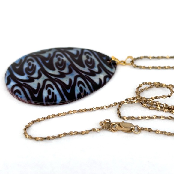 Blue Black Designer Shell Statement Necklace Gold Tone Chain - Picture 7 of 10
